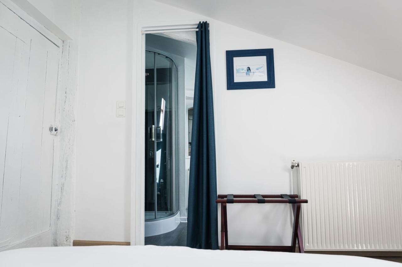 Le Pressoir D'hotes Bed & Breakfast *